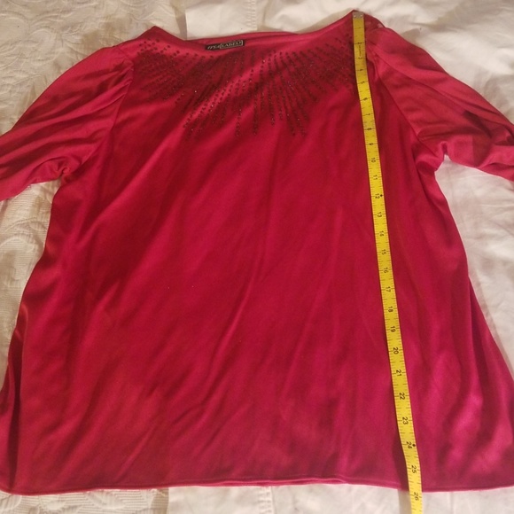 It's a Label Red long sleeves beaded top. Size XL - Picture 8 of 8